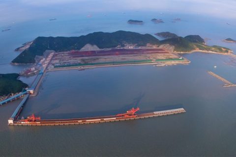 浙江舟山港衢山港區(qū)鼠浪湖島礦石中轉碼頭工程項目